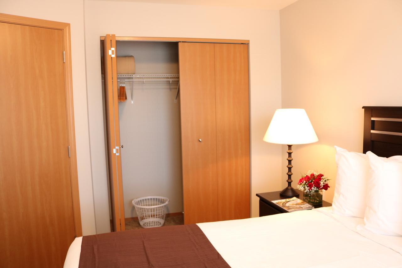 Autumn Leaf Suites Airway Heights Bagian luar foto
